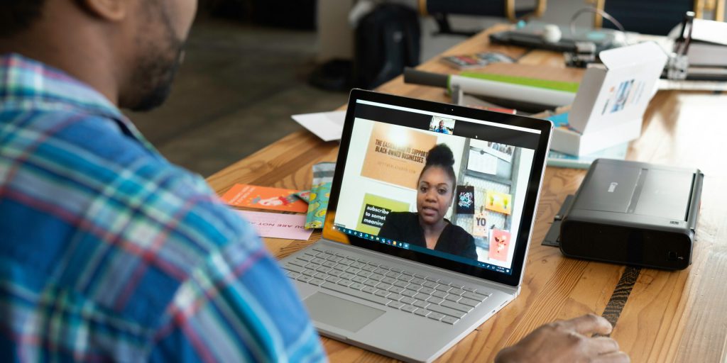 E-learning E-learning Facilitair